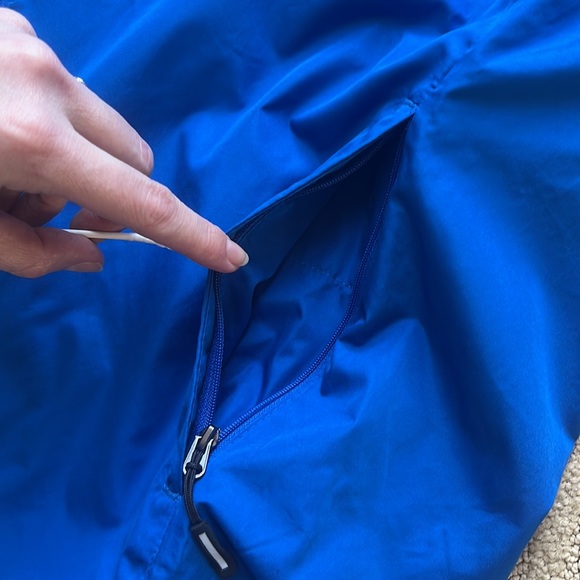 📦Moving Sale📦 Subaru Jacket - Picture 4 of 11